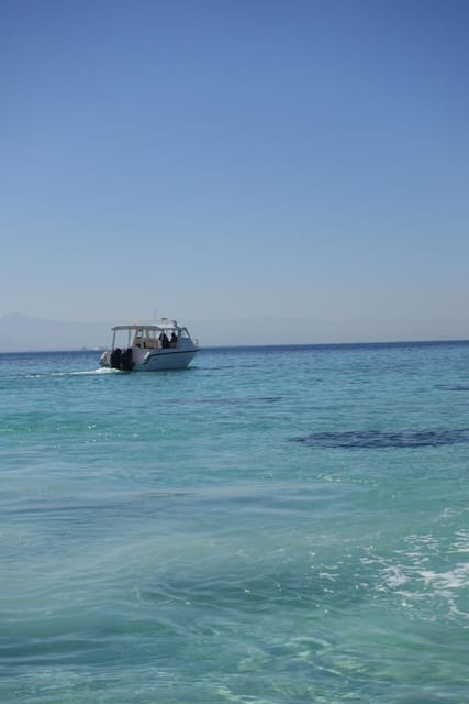 Muscat: Daymaniyat Island Snorkeling Trip with Turtles and Coral Reefs