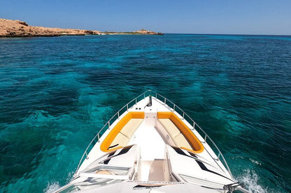 Muscat: Daymaniyat Islands Group Snorkeling Trip