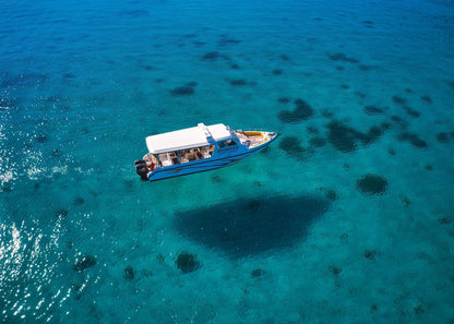 Muscat: Daymaniyat Islands Group Snorkeling Trip