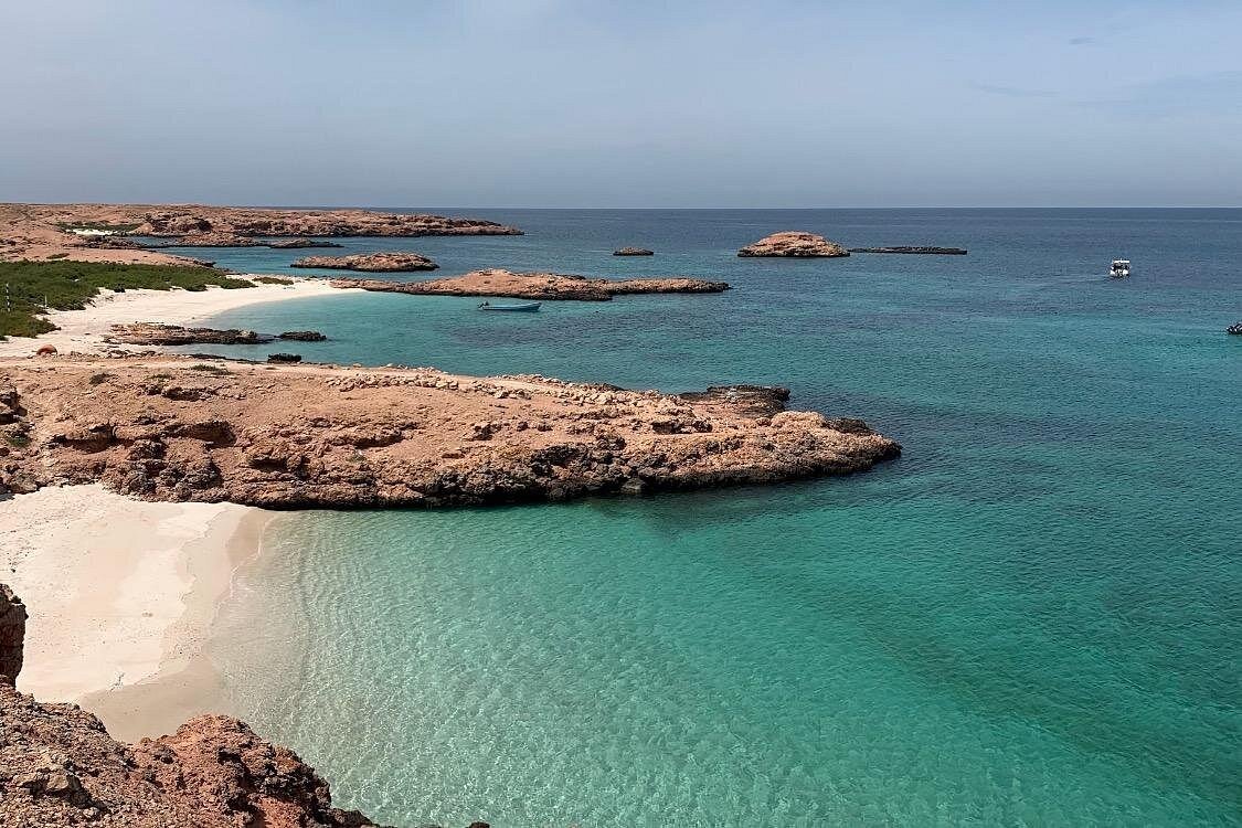 Muscat: Daymaniyat Islands Group Snorkeling Trip