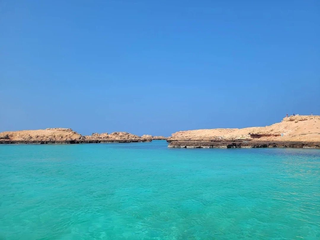 Muscat: Daymaniyat Islands Snorkeling and Try - Dive with BBQ Lunch