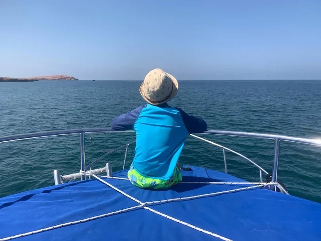 Muscat: Daymaniyat Islands Snorkeling and Try - Dive with BBQ Lunch