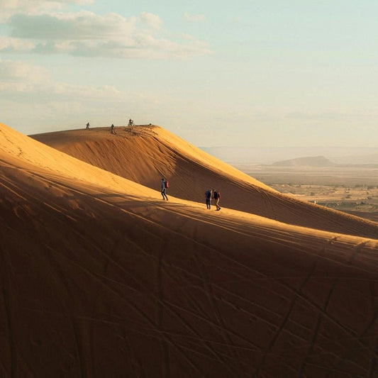 Muscat: Desert Sunset Experience Tour with Pickup