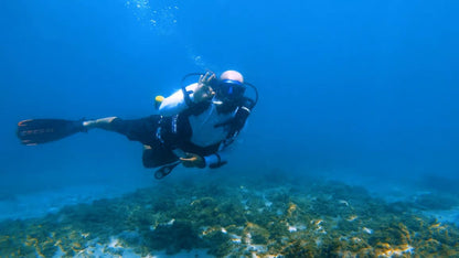 Muscat: Discover Scuba Diving Experience at Qantab Beach