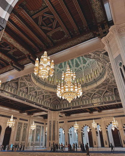 Muscat: Full - Day Tour of City Landmarks, Wadi Shab, and Bimmah Sinkhole
