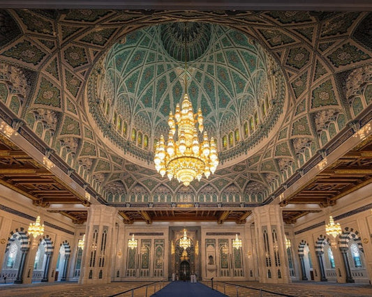 Muscat: Full - Day Tour of City Landmarks, Wadi Shab, and Bimmah Sinkhole
