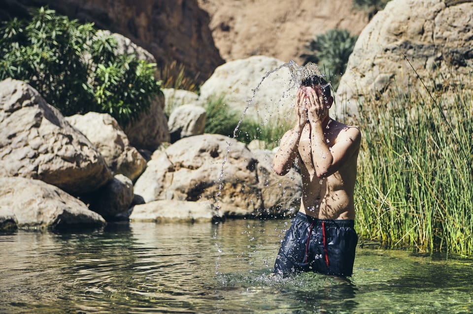 Muscat: Full Day Trip to Wadi Shab and Bimmah Sinkhole with Lunch