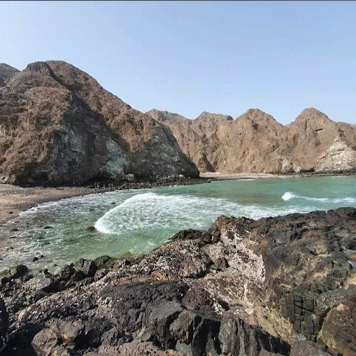 Muscat: Guided Sidab Mountain Hike and Coastal View Tour with Pickup