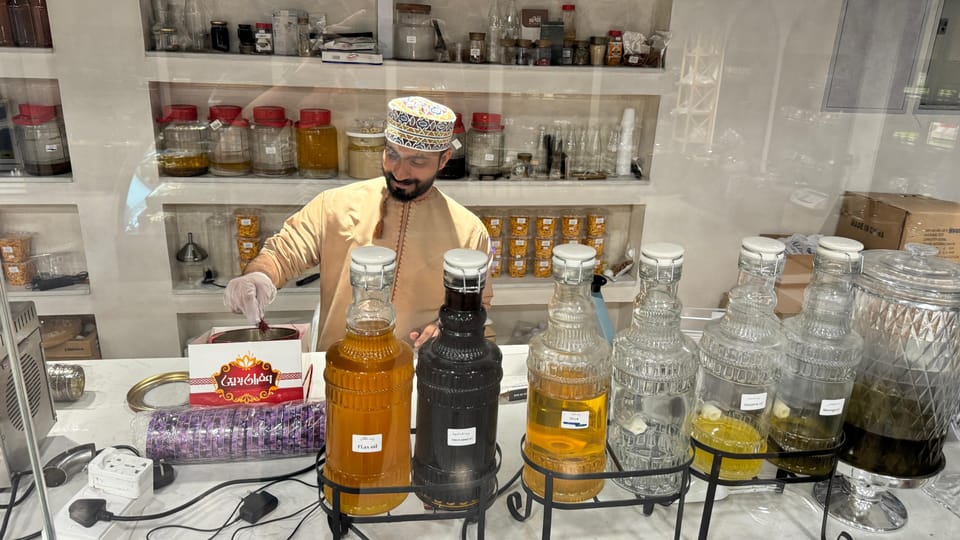 Muscat: Nizwa and Jebel Akhdar Day Trip with Optional Overnight Stay