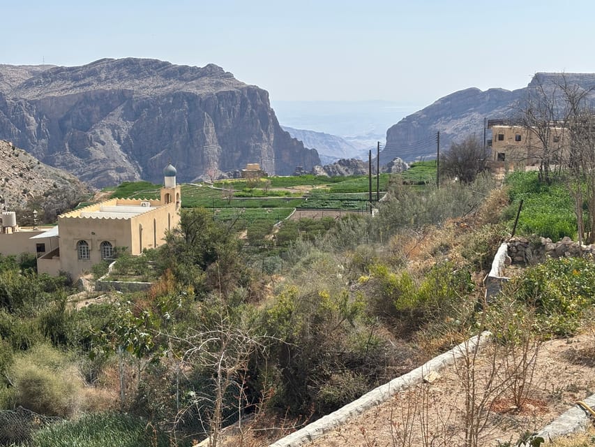 Muscat: Nizwa and Jebel Akhdar Day Trip with Optional Overnight Stay