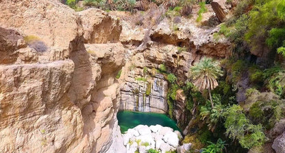 Muscat: Private 4x4 Tour to Wadi Mibam Waterfall and Bimmah Sinkhole