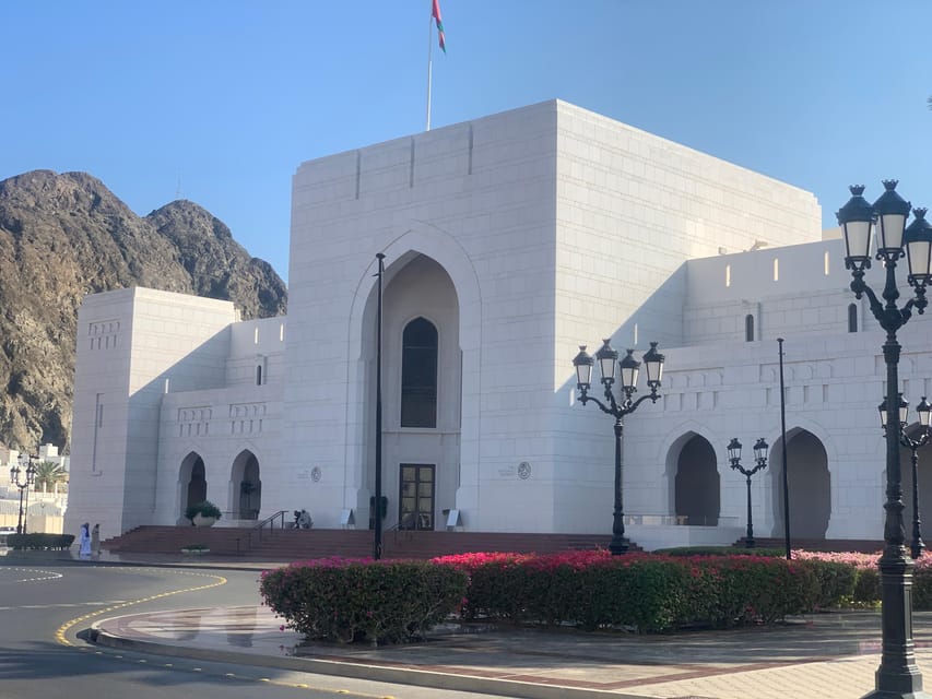 Muscat: Private Muscat City Tour with Grand Mosque, Royal Opera and Souq