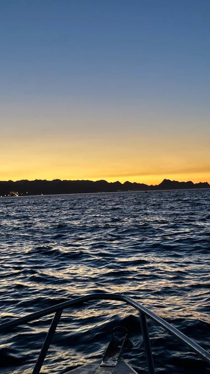 Muscat: Sunset Cruise with Al Jalali and Mirani Forts