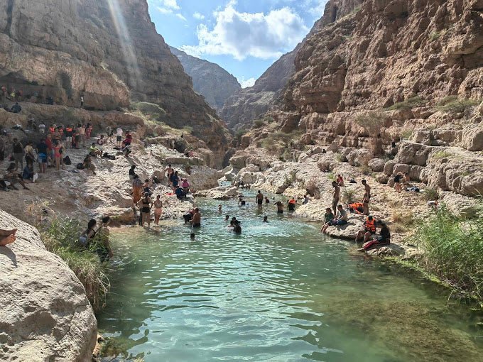 Muscat: Wadi Bani Khalid Oasis and Wahiba Sands Desert Tour