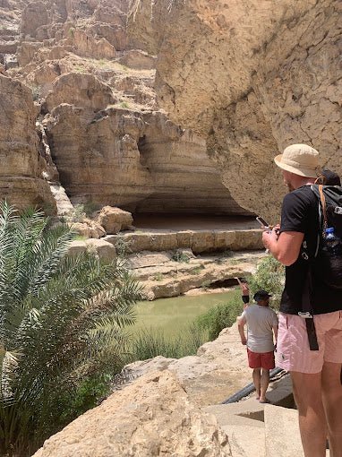 Muscat: Wadi Bani Khalid Oasis and Wahiba Sands Desert Tour