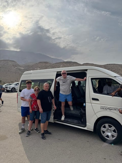 Muscat: Wadi Shab and Bimmah Sinkhole Full - Day Tour