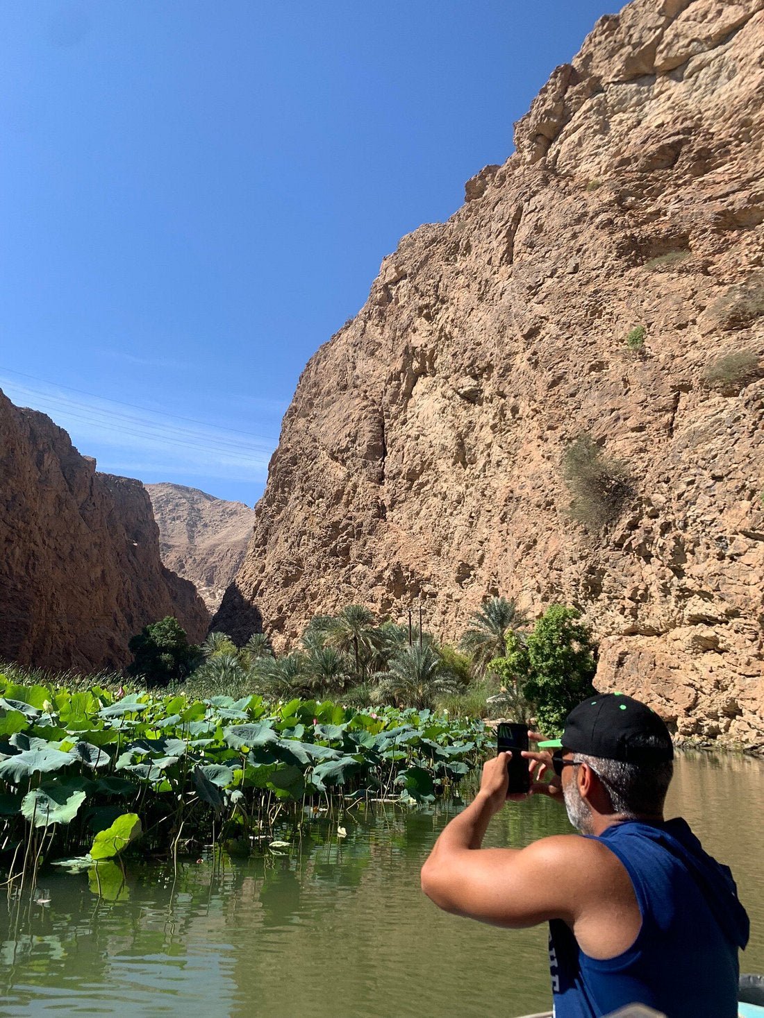 Muscat: Wadi Shab and Bimmah Sinkhole Full - Day Tour