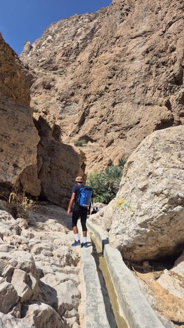 Muscat: Wadi Shab and Bimmah Sinkhole Full - Day Tour