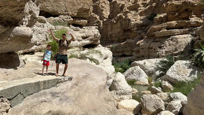Muscat: Wadi Shab and Bimmah Sinkhole Guided Day Tour