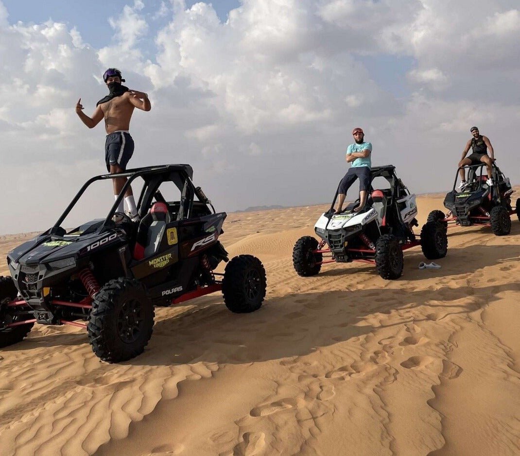 Dubai: passeio de buggy nas dunas Polaris RZR 1000cc