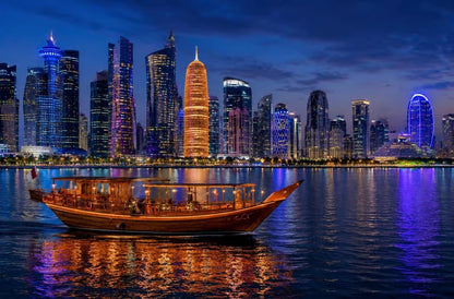 Doha: Cruzeiro Tradicional de Dhow no Porto, Vista do Skyline e Pôr do Sol