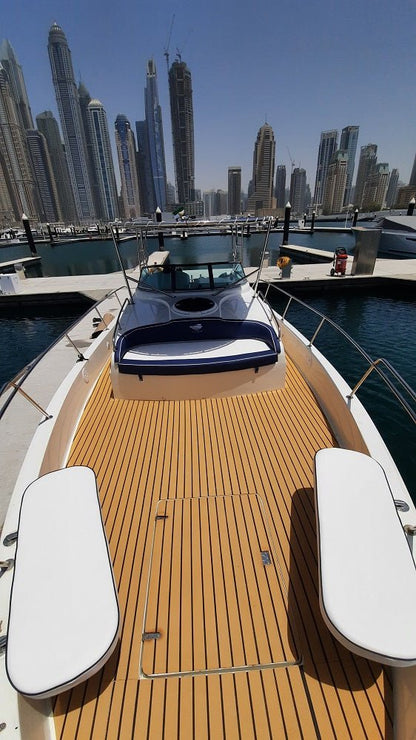 Dubai: Private Boat Cruising Tour