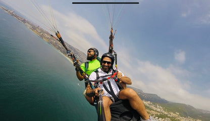 Jounieh: Paragliding im Libanon