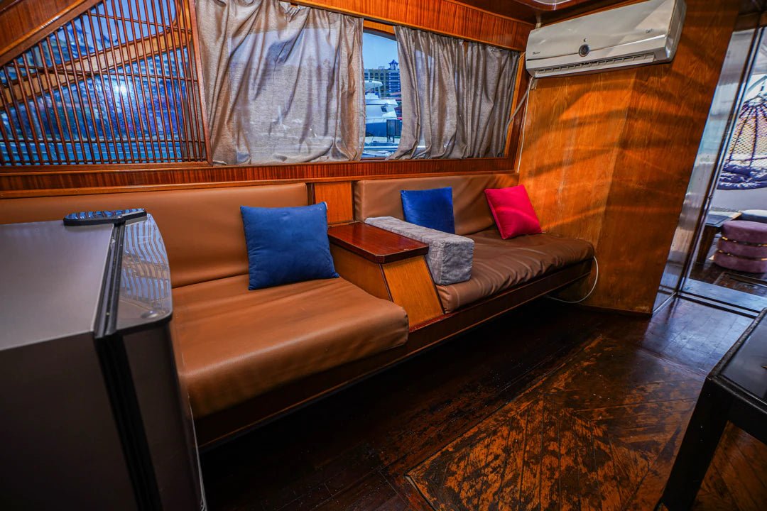 Porto Marina: Portonoshka Private Yacht Trip with Swimming and Optional Lunch in North Coast