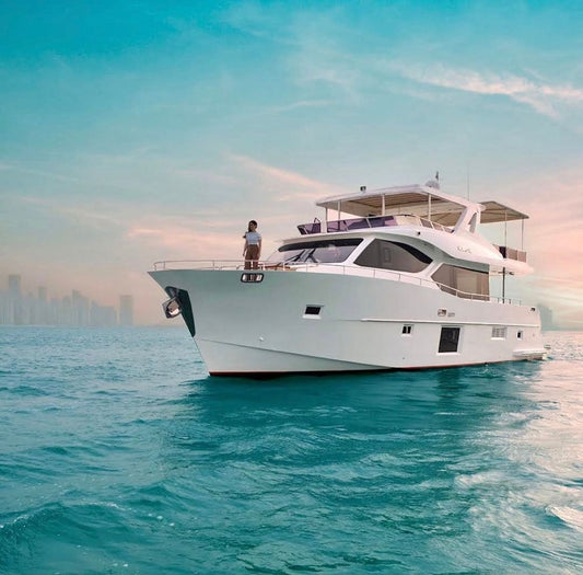 Doha: Luxury Yacht Private Trip
