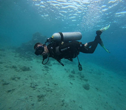 シャルム・エル・シェイク発: サラマ・カラード・キャニオン、スリープールズとダハブ・ジープサファリ・アドベンチャー