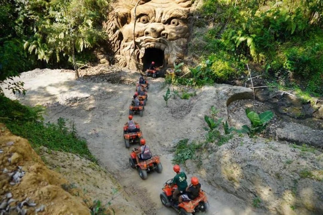 Ubud: Gorilla Cave Tunnel ATV and Beji Guwang Hidden Canyon Tour
