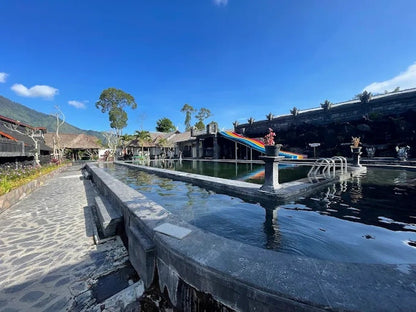 Ubud: Gorilla Face ATV Ride and Batur Natural Hot Spring Tour