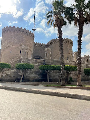 Cairo: Guided Tour to the Pyramids, Bazaar, and Salah El Deen Citadel