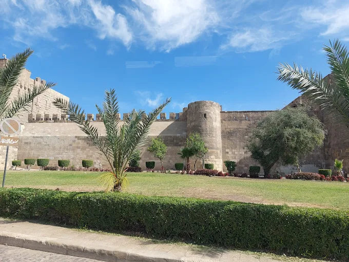 Cairo: Guided Tour to the Pyramids, Bazaar, and Salah El Deen Citadel