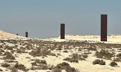 Doha: Vestkysttur til Zekreet Rocks og Richard Serra