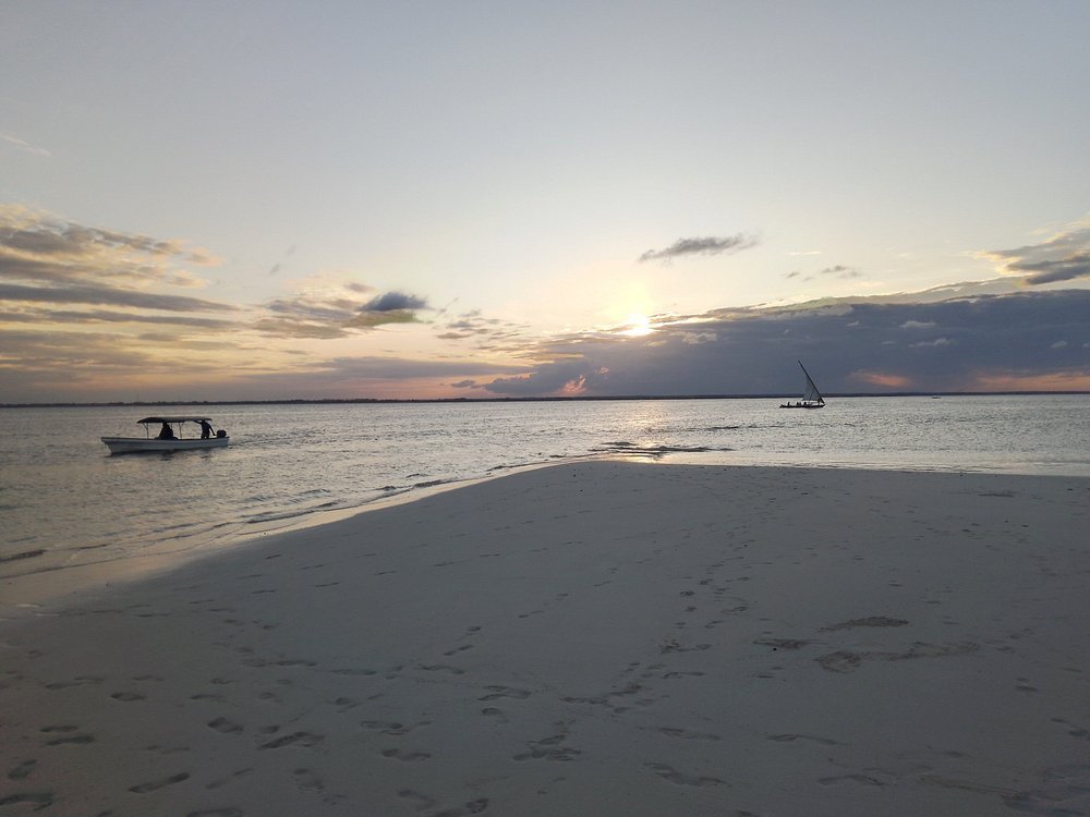 Zanzibar: Full - Day Stone Town and Prison Island Private Tour with Snorkeling