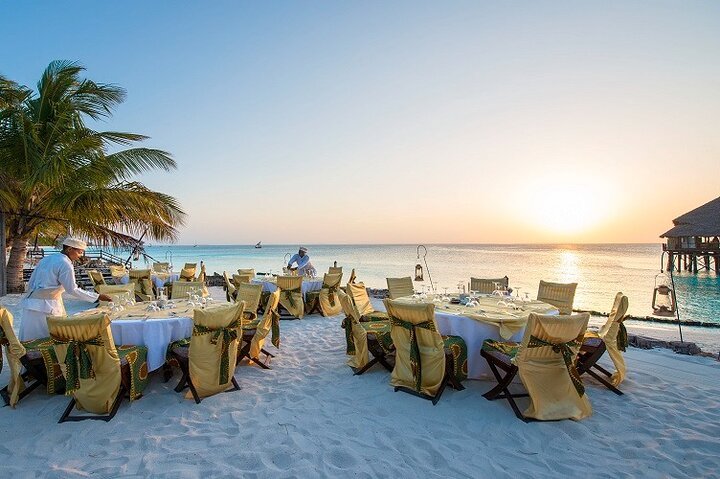 Zanzibar: Full - Day Stone Town and Prison Island Private Tour with Snorkeling