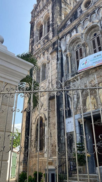 Zanzibar: Full - Day Stone Town and Prison Island Private Tour with Snorkeling