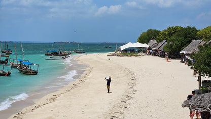 Zanzibar: Half - Day Tour to Blue Lagoon and The Rock Restaurant
