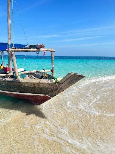 Zanzibar: Menai Bay Dhow Cruise with Snorkeling, Sandbank and Lagoon Tour