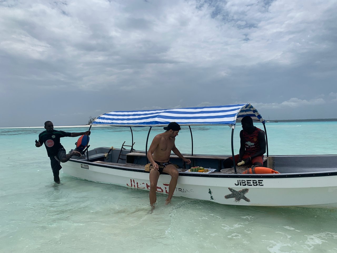 Zanzibar: Mnemba Atoll Marine Reserve Snorkeling Tour with Hotel Pickup