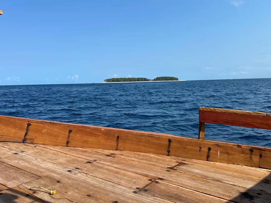 Zanzibar: Mnemba Island and Dolphin Snorkeling Boat Tour from Matemwe