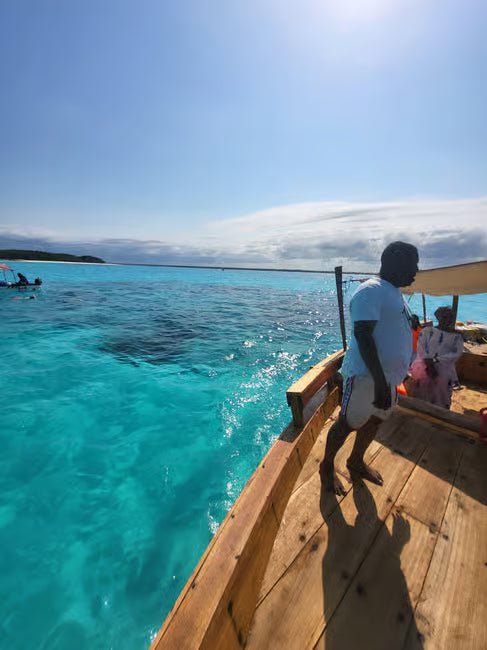 Zanzibar: Mnemba Island and Dolphin Snorkeling Boat Tour from Matemwe
