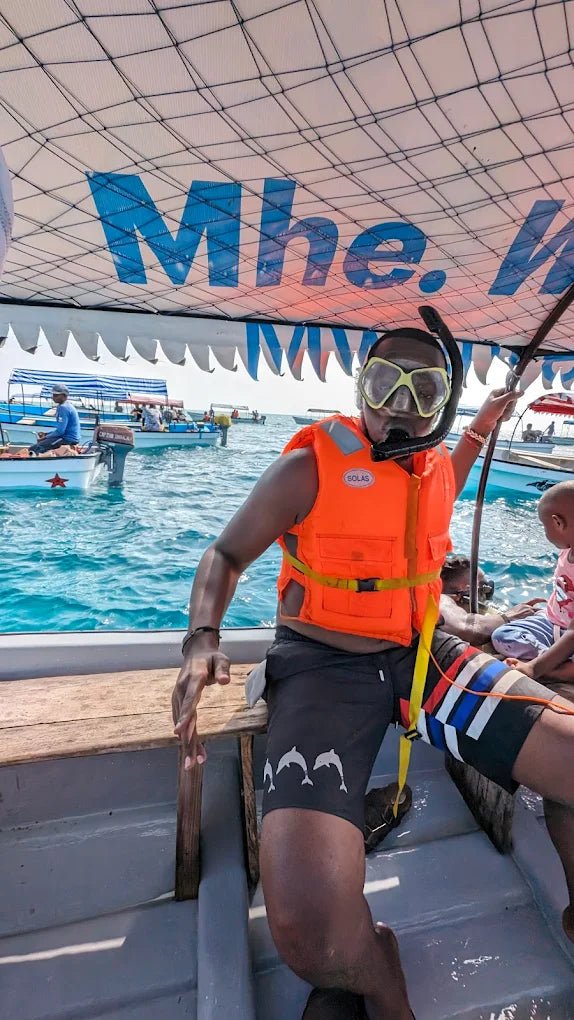 Zanzibar: Mnemba Island Snorkeling and Dolphin Tour from Nungwi or Kendwa