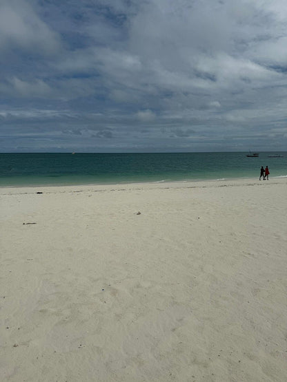 Zanzibar: Mnemba Island Snorkeling, Mnarani Turtles and Kendwa Beach Boat Trip