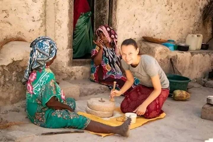 Zanzibar: Nungwi Village and Turtle Lagoon Tour with Boat Yard Visit