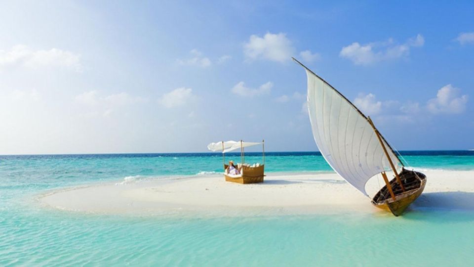 Zanzibar: Prison Island and Nakupenda Sandbank Boat Trip with Lunch