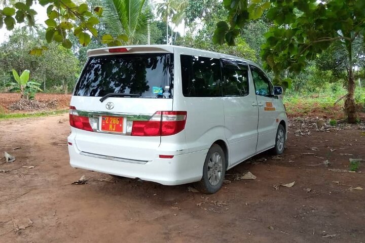 Zanzibar: Private Airport Transfer to Hotels in Zanzibar