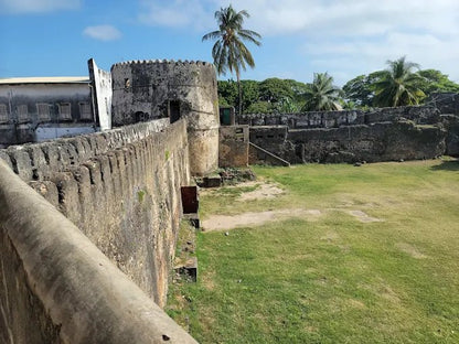 Zanzibar: Private Guided Spice Farm and Stone Town Walking Tour