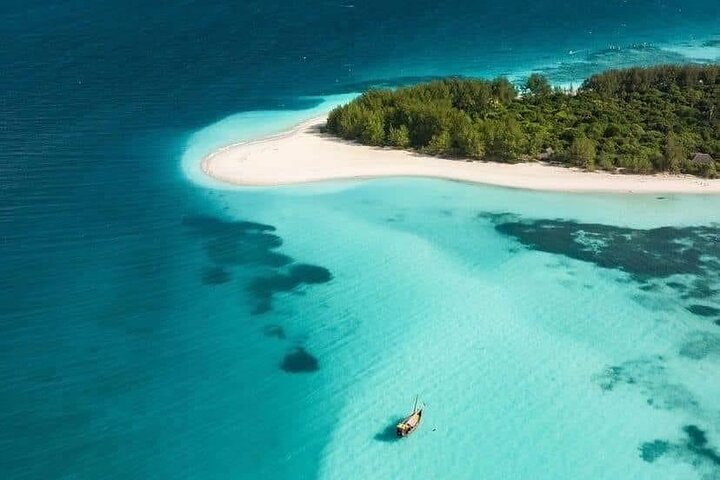 Zanzibar: Private Mnemba Island Snorkeling Tour with Hotel Pickup